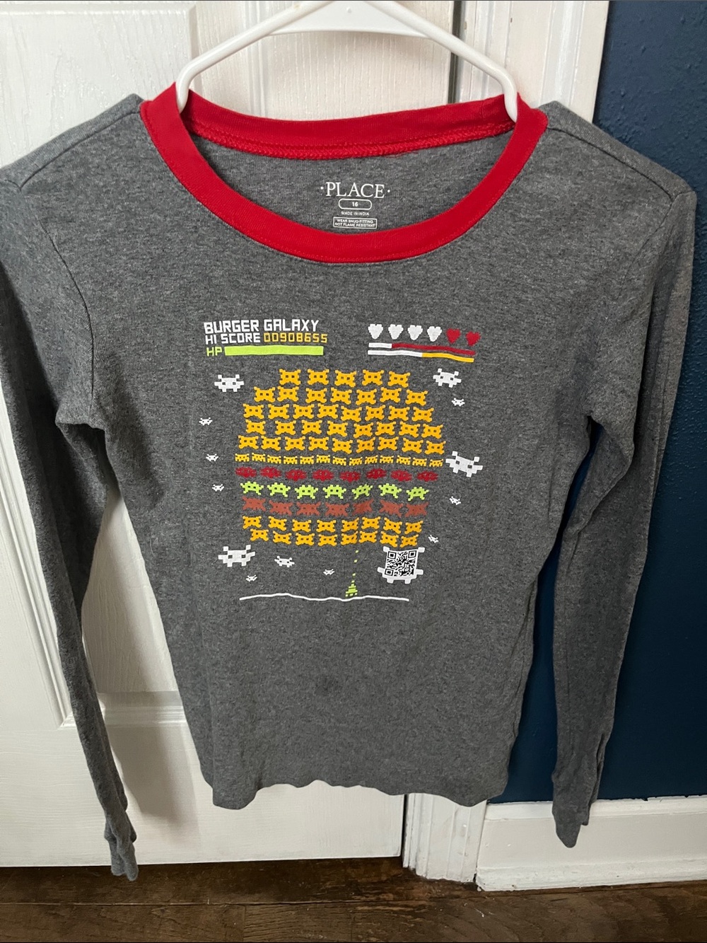 The Children's Place Gray Long-Sleeve Tee with Red Trim and Retro Burger Graphic